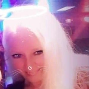 Meet your Posher, Pam